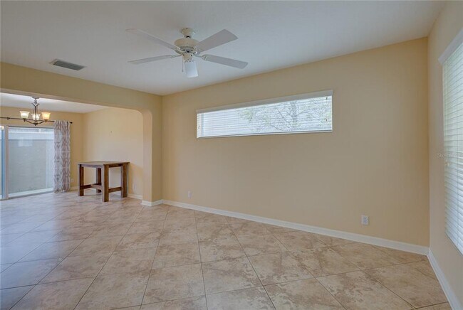Building Photo - 13298 Thoroughbred Loop
