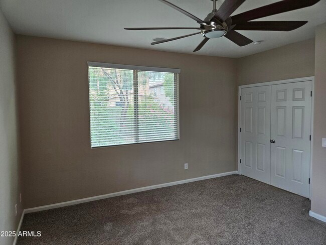 Building Photo - 7836 W Rock Springs Dr