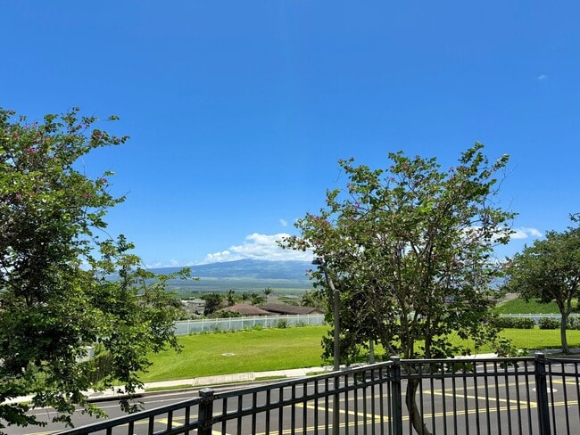 Building Photo - Partially Furnished 3 Bedroom / 2.5 Bathroom Townhome for Rent in Iliahi at Kehalani!