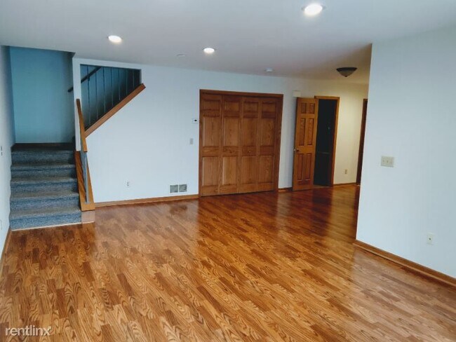 Primary Photo - 3 br, 3 bath Townhome - 1530 Cottage Dr