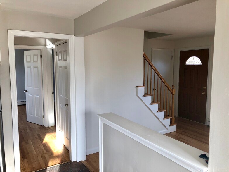 Building Photo - 27 Campbell Dr