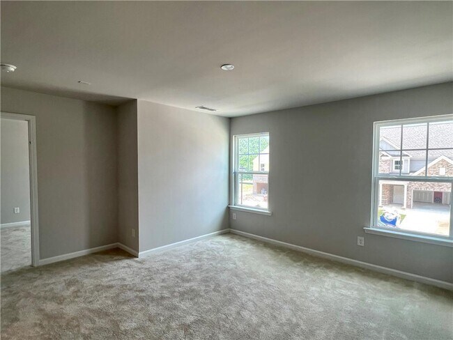 Building Photo - 5869 Wheeler Ridge Rd