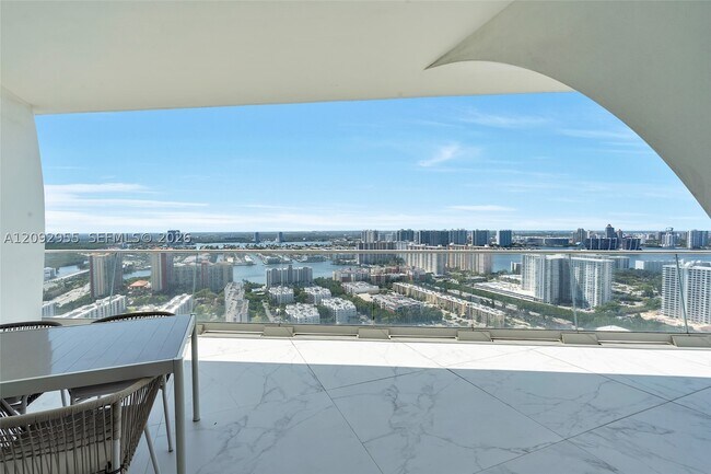 Building Photo - 16901 Collins Ave