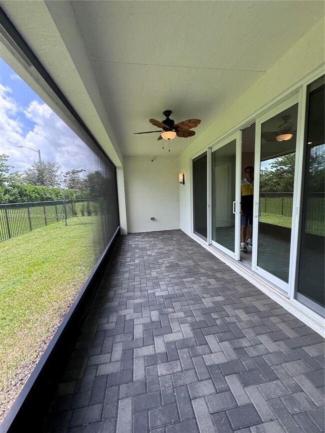 Building Photo - 12780 SW Clear Water Way