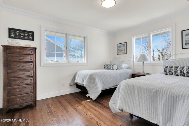 Building Photo - 606 North Blvd