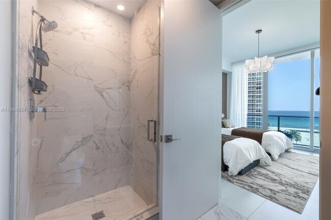 Building Photo - 17550 Collins Ave