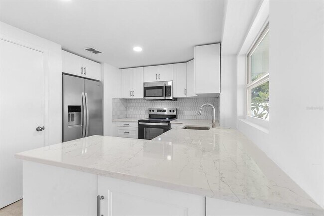 Building Photo - 504 Red Mangrove Ln