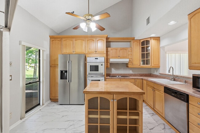 Building Photo - 9364 Ketay Cir