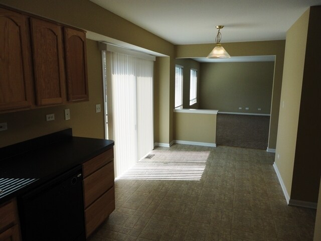 Building Photo - 2925 Shetland Ln