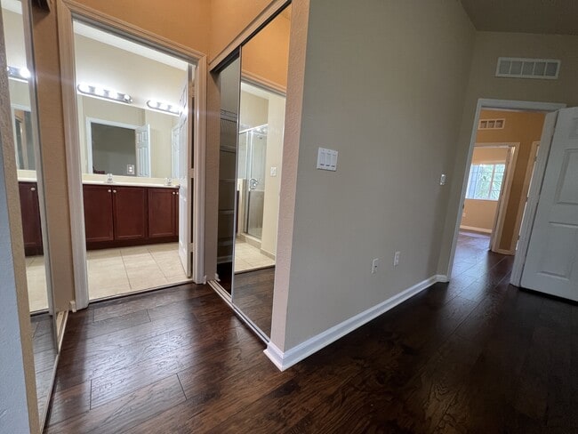 Building Photo - 3222 NW 31st Terrace