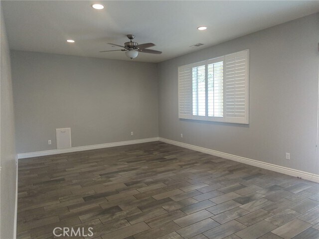 Building Photo - 10961 Knoxville Way