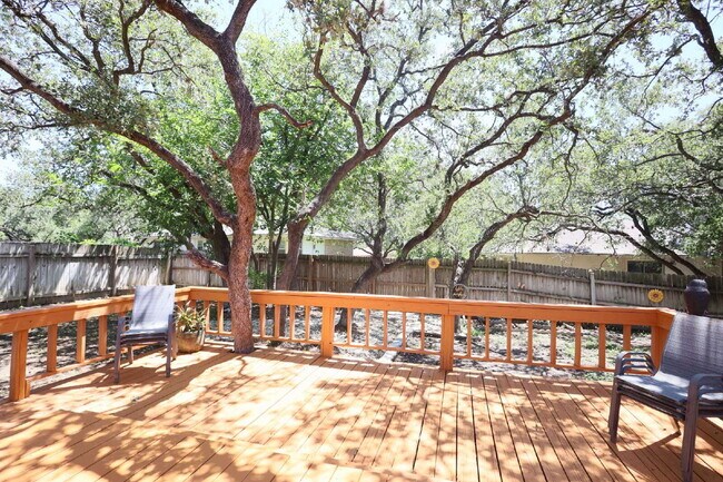 Building Photo - Updated 3 Bed / 2 Bath One-Story Home in S...
