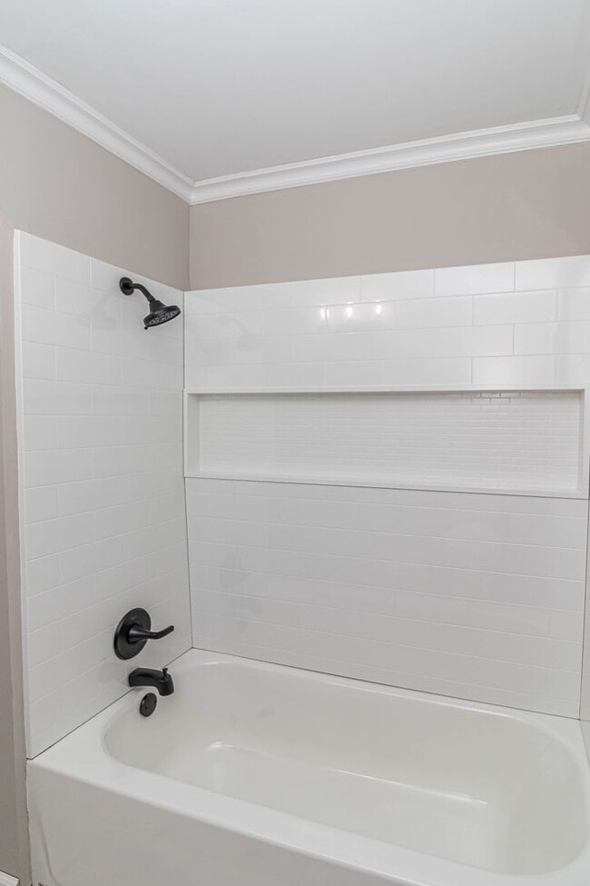 Building Photo - 3 BR | 1 BA Brick Home in Goldsboro *less than 2 miles from SJAFB!