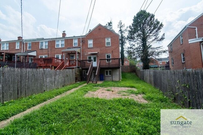 Building Photo - 831 N Chapel Gate Ln