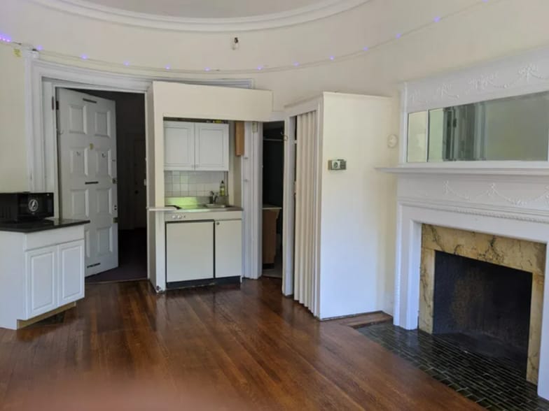 Building Photo - 464 Beacon St