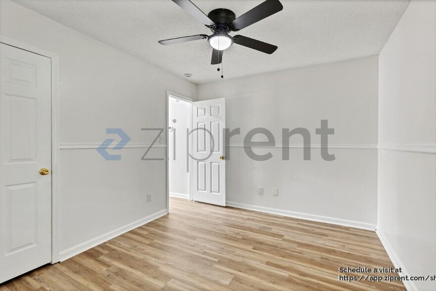 Building Photo - 4711 Avalon Forest Ln