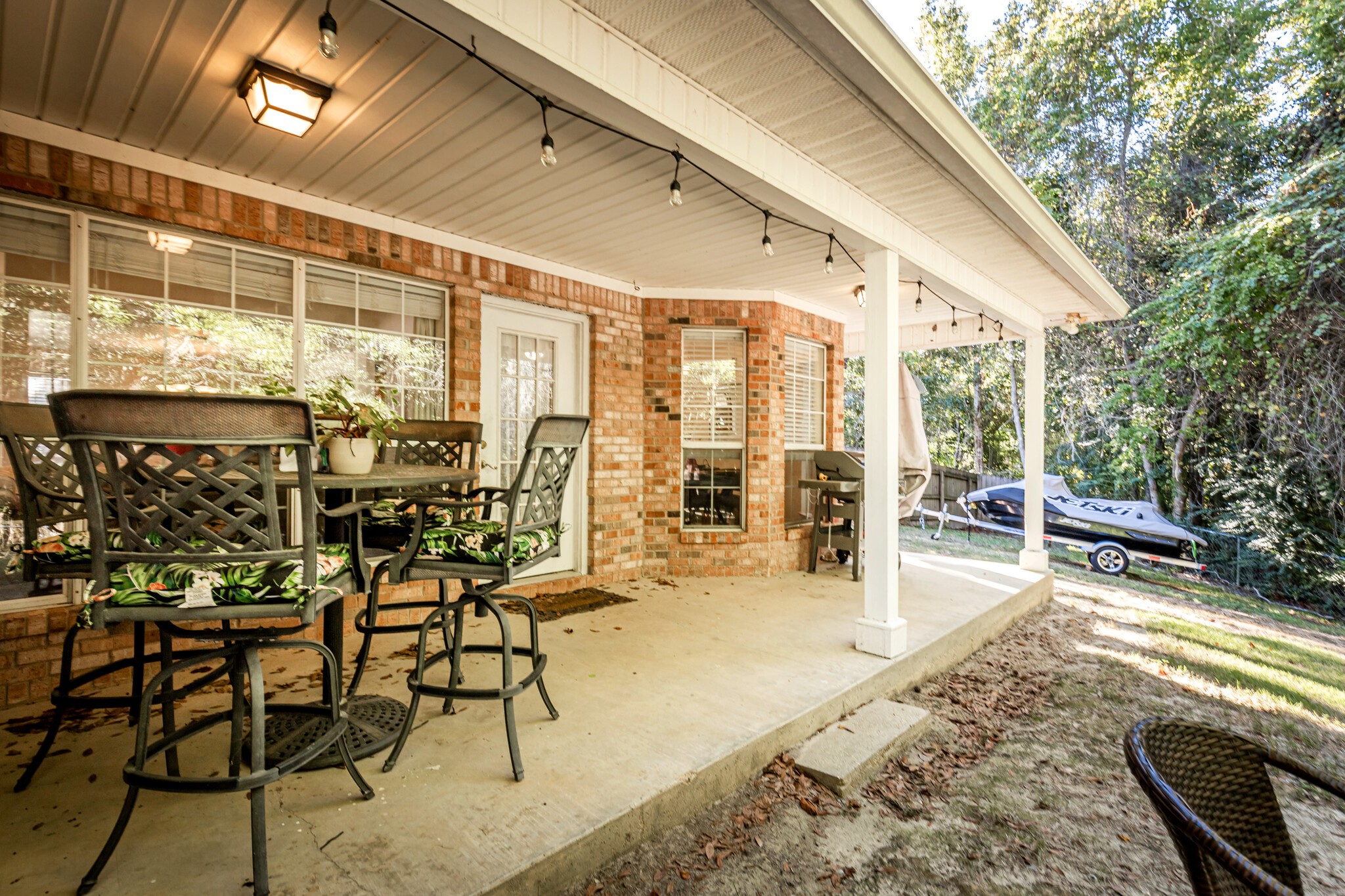 Building Photo - 813 Magnolia Bayou Blvd