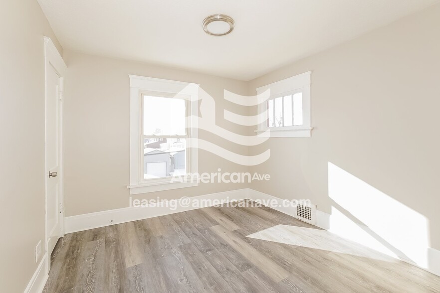 Building Photo - 2229 10th St SW