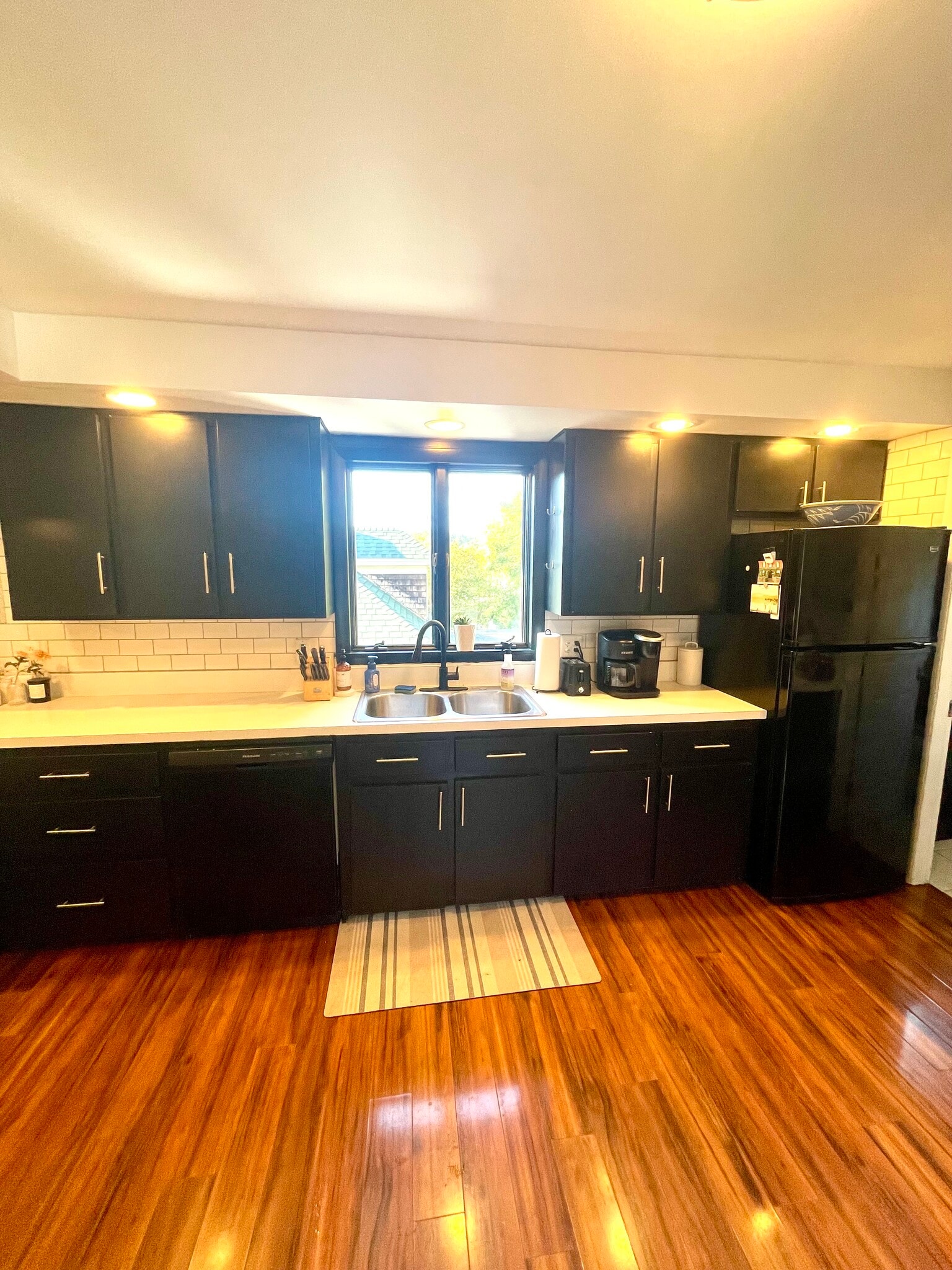 Building Photo - 8 Harris St