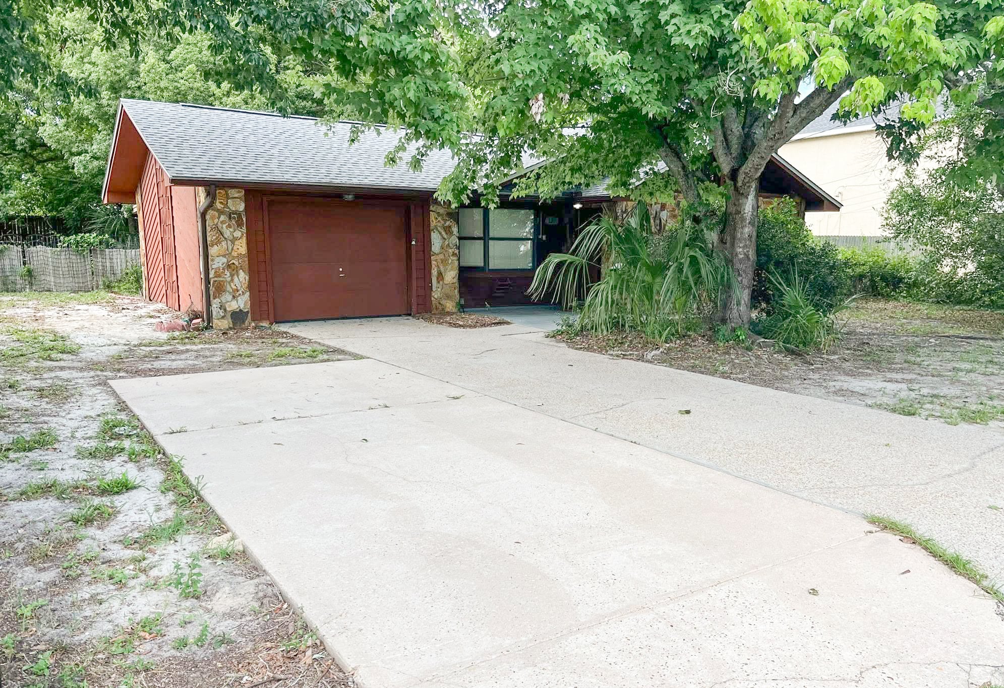 Building Photo - 137 Porter Dr