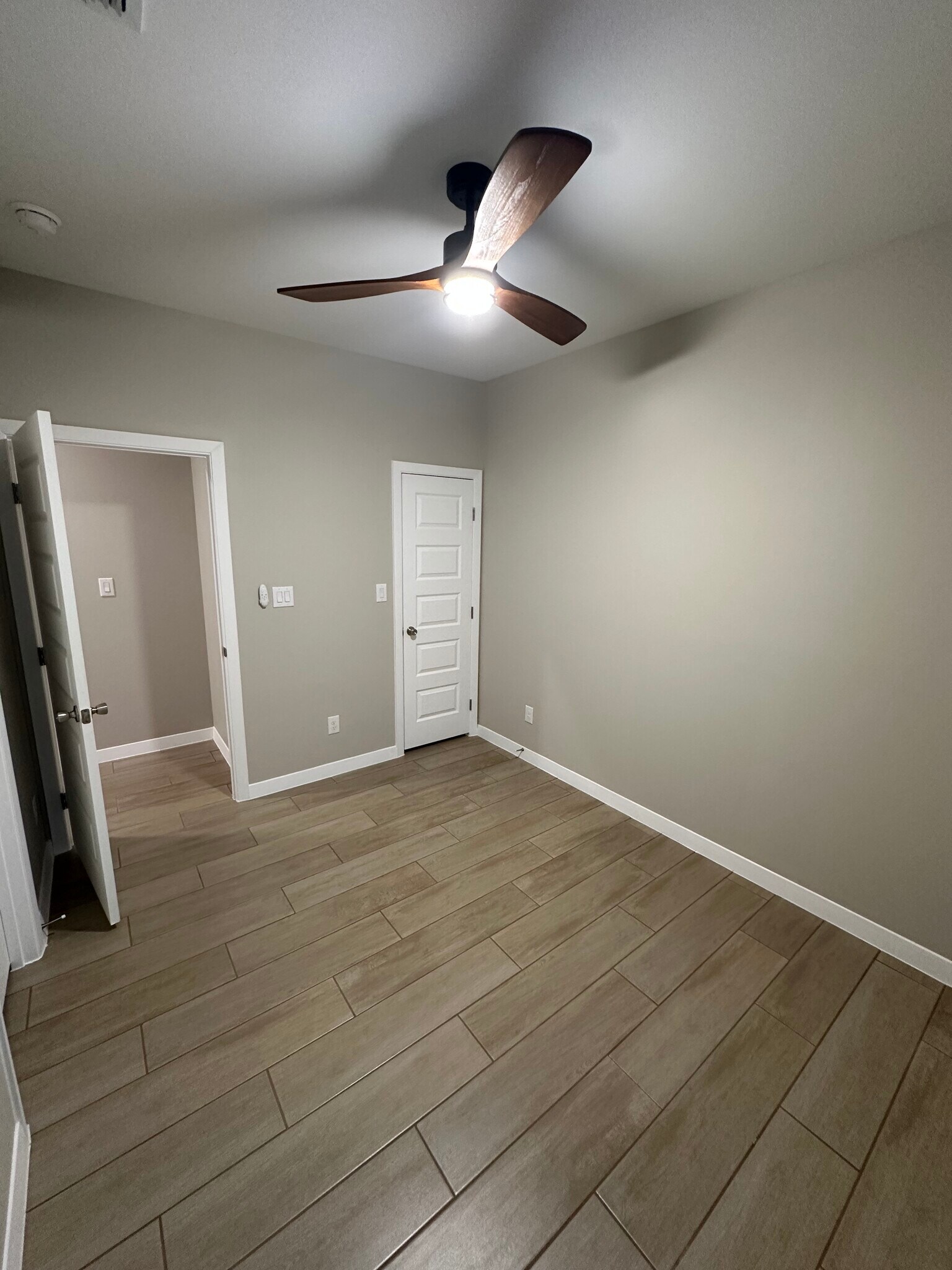 Building Photo - 3609 Arbe Dr