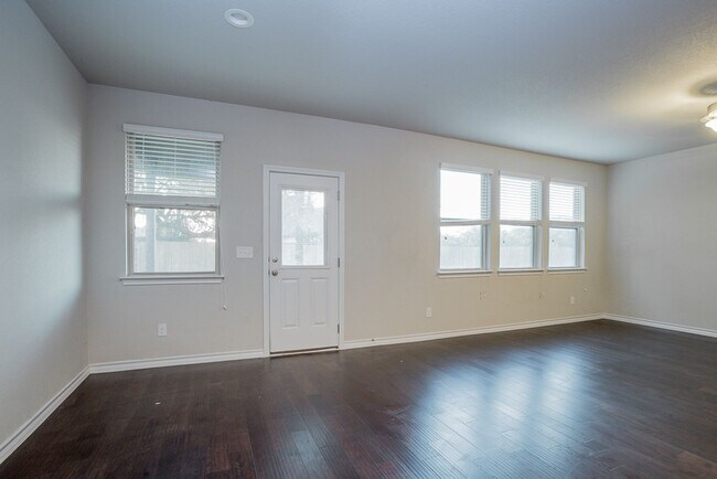Building Photo - 1348 Eagle Ray St