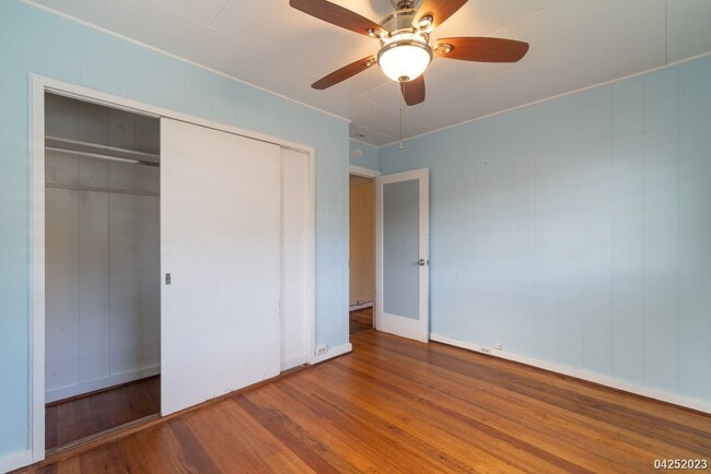 Building Photo - 3 Bedroom 1 Bath - Pets Negotiable - $2,800 - 1288 Kaluawa Street