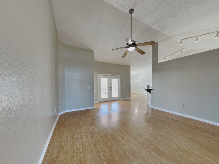 Building Photo - 7691 Canterbury Cir