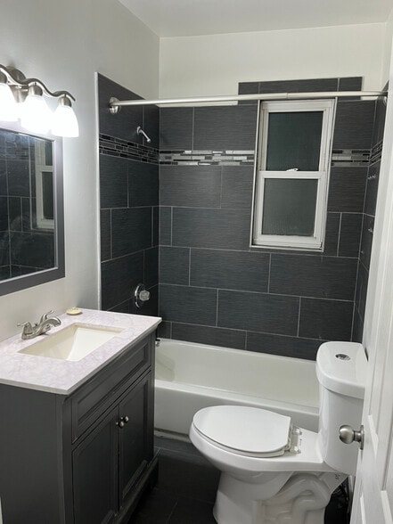 Building Photo - 420 Grant St