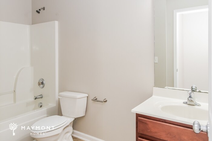 Building Photo - 327 Cumbre Ct