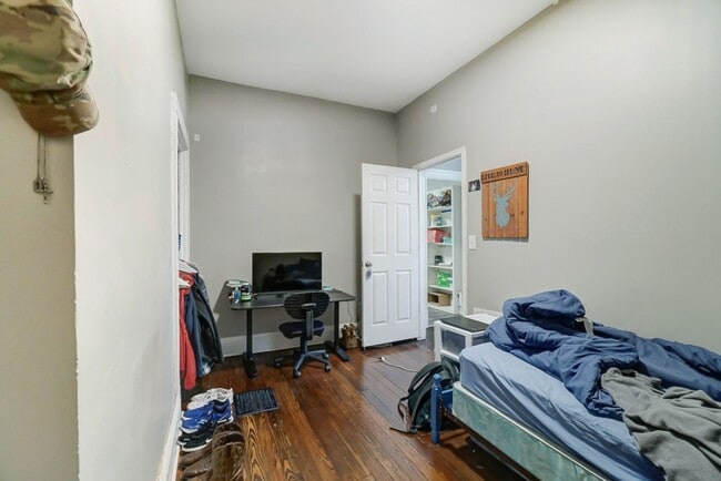 Building Photo - Large Clifton House For 2026-2027!