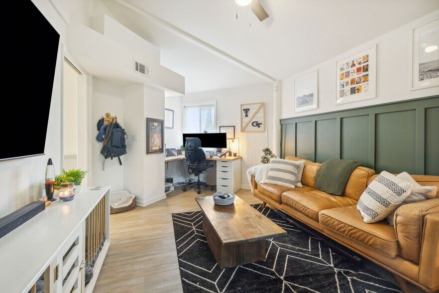Building Photo - 4106 Leeward Pt