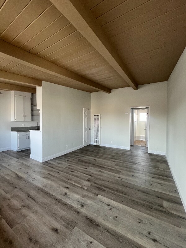 Building Photo - 1246 W 93rd St