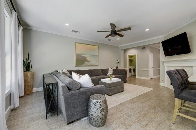 Building Photo - 4809 Rutherglen Dr