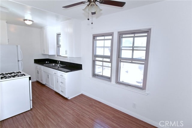 Building Photo - 6951 Simpson Ave