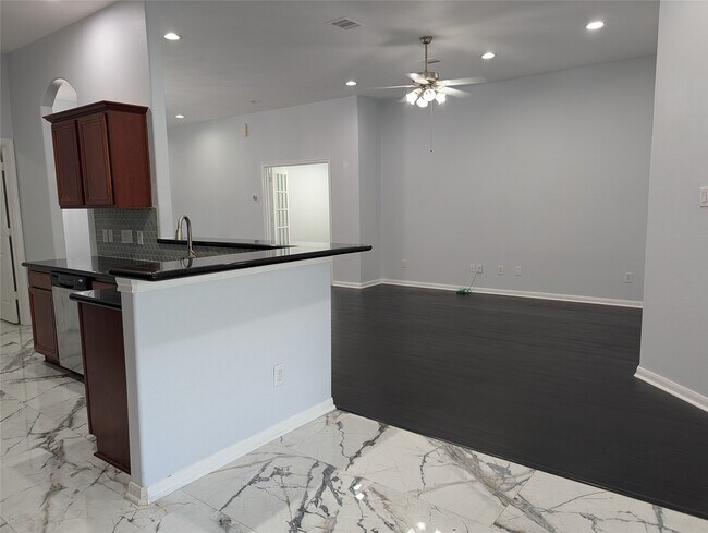 Building Photo - 13231 Babbitt St