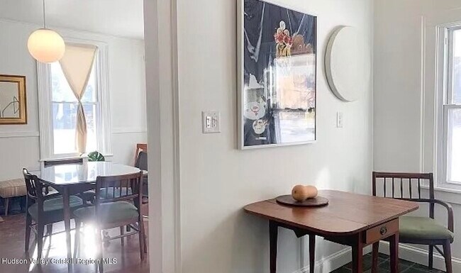 Building Photo - 967 Columbia St