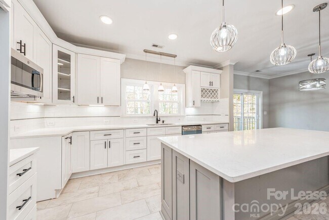 Building Photo - 6513 Rockwell Blvd