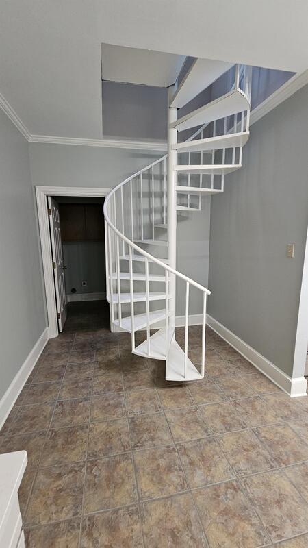 Building Photo - 8486 Hunters Forest Cove