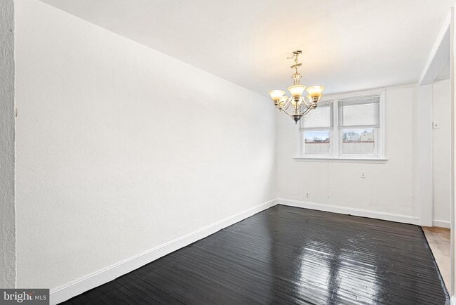 Building Photo - 7675 Overbrook Ave