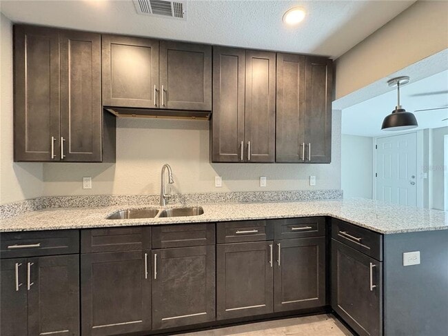 Building Photo - 2346 Section Dr