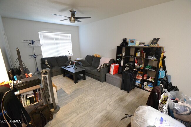 Building Photo - 5302 E Van Buren St