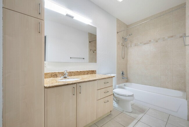 Building Photo - 1650 Presidential Way