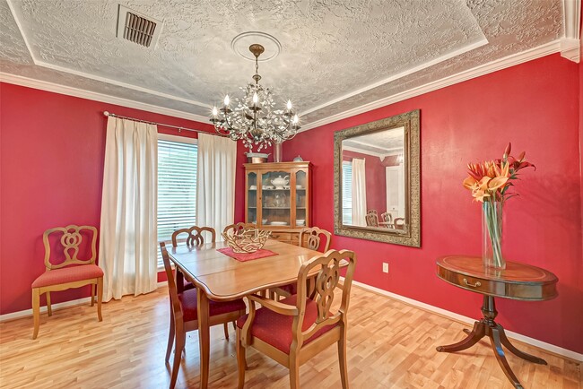 Building Photo - 3631 Glenpine Dr