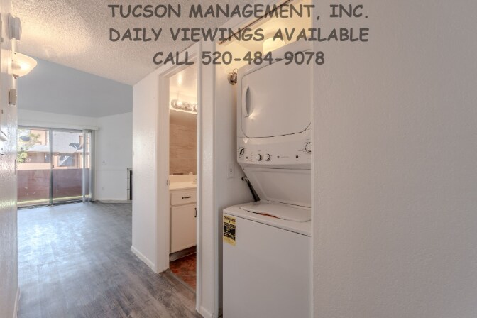 Building Photo - 1686 W Wood Bridge Ct