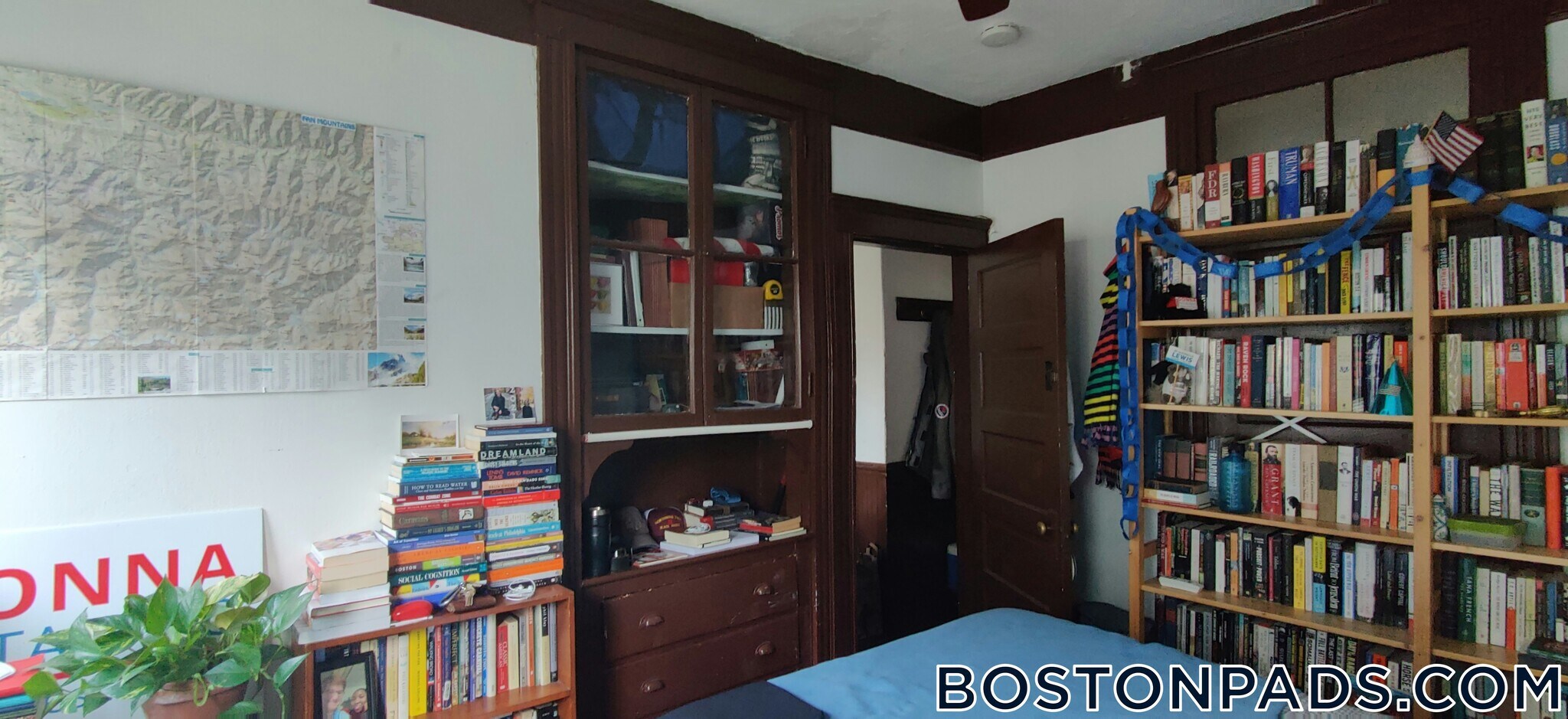 Building Photo - 122 Columbia St