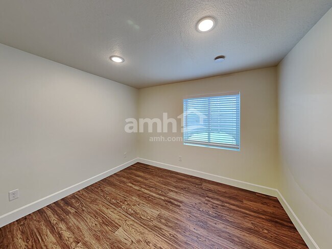 Building Photo - 6098 W Copper Hawk Dr