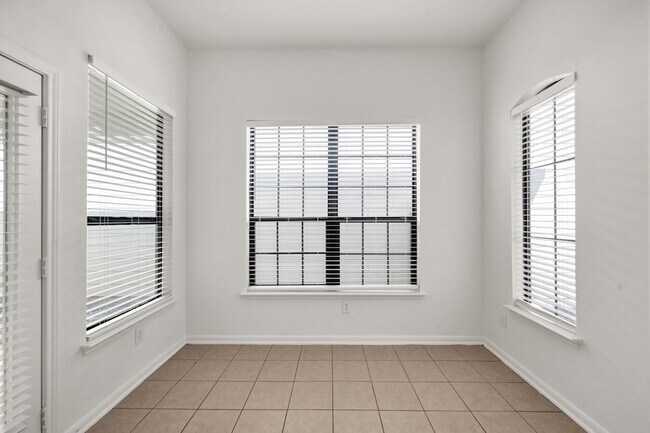 Building Photo - 29717 Buffalo Canyon Dr