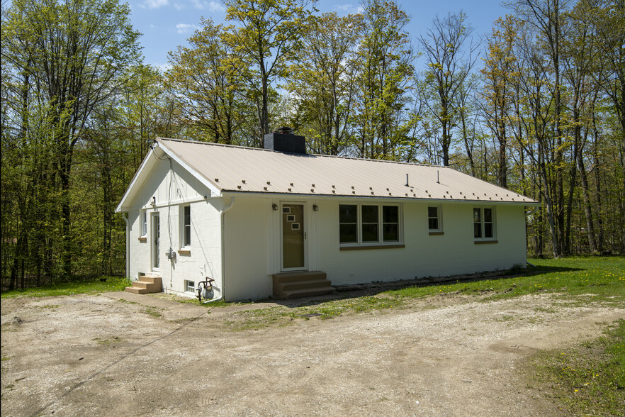 Building Photo - 9170 Storey Rd