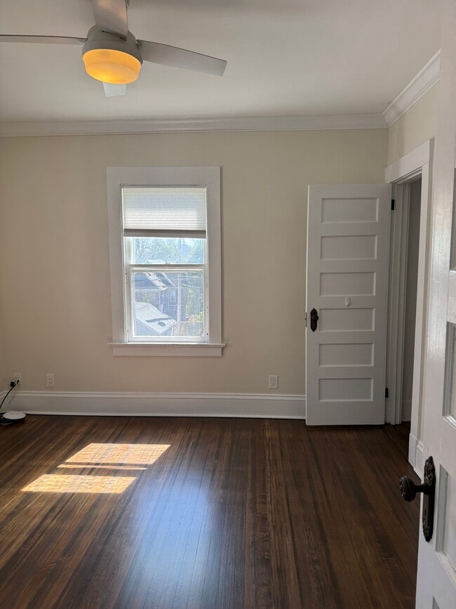 Building Photo - 33 Montclair Ave